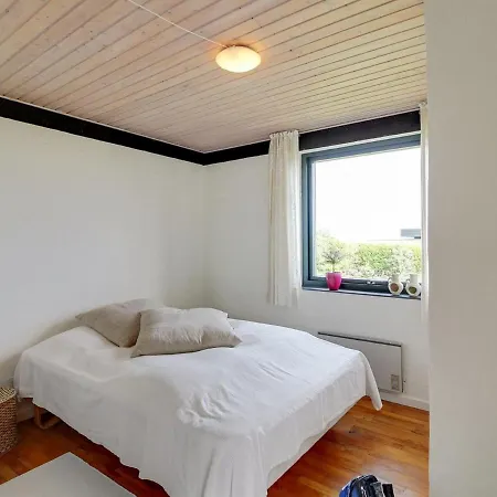Holiday home Kiowa - 100m From The Sea In Djursland And Mols By Interhome Allingabro